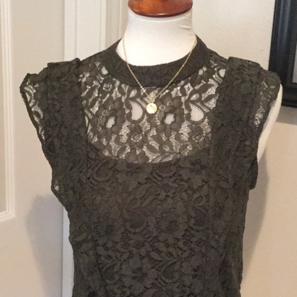 Romeo & Juliet Couture Olive Lace Top - Picture 2 of 6